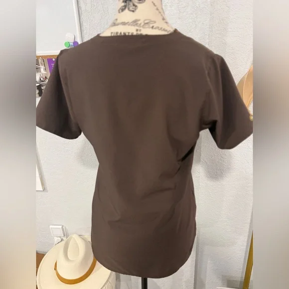 Carhartt Women’s Brown Scrub Top Utility Workwear Short Sleeve Size Small - Picture 5 of 7